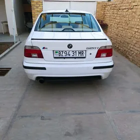 BMW E39 1999