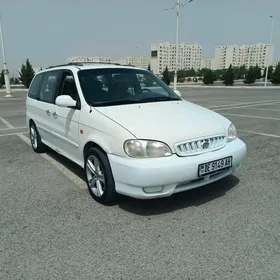 Kia Carnival 2000