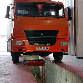 Kamaz 6520 2011