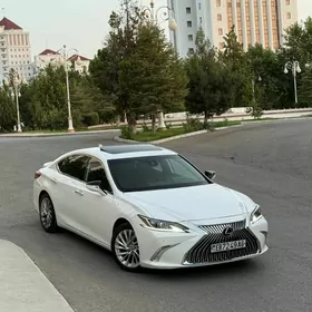 Lexus ES 350 2020