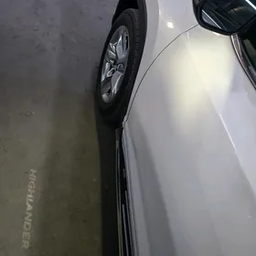 Toyota Highlander 2018