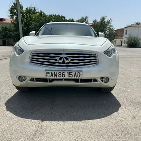 Infiniti FX 2011