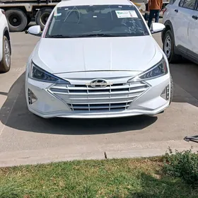 Hyundai Elantra 2020