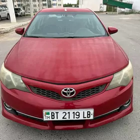 Toyota Camry 2014
