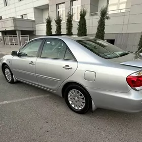 Toyota Camry 2005