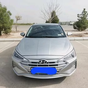 Hyundai Elantra 2020