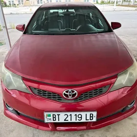Toyota Camry 2014