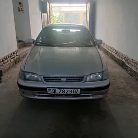 Toyota Corona 1995