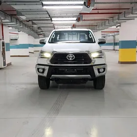 Toyota Hilux 2025