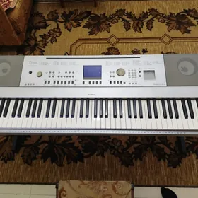 Yamaha piano