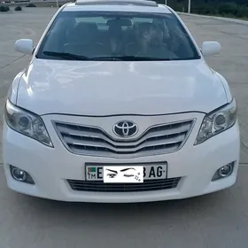 Toyota Camry 2010