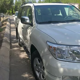 Toyota Land Cruiser 2010