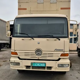 Mercedes-Benz ACTROS 3331 1999