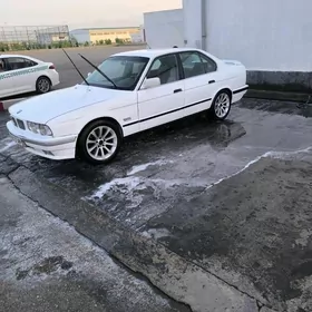 BMW 520 1989