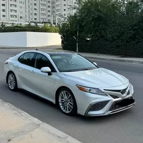 Toyota Camry 2022