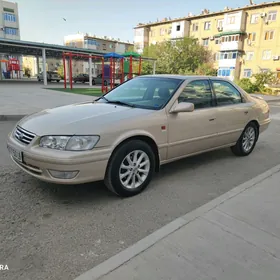 Toyota Camry 2000