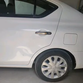 Nissan Versa 2019