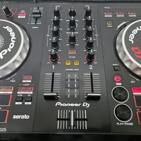 Pioneer Djeý toý aparat