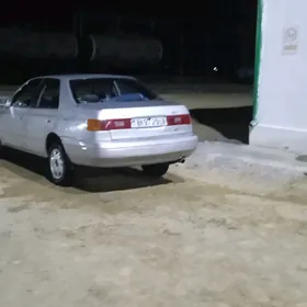 Toyota Corona 1999