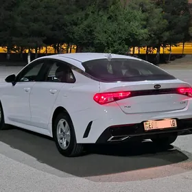 Kia K5 2022