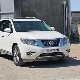 Nissan Pathfinder 2014