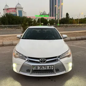 Toyota Camry 2017