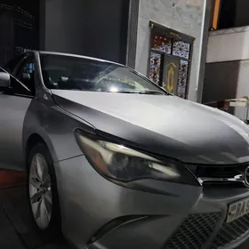 Toyota Camry 2016