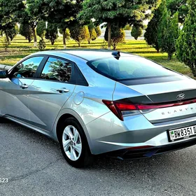Hyundai Elantra 2021