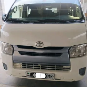 Toyota Hiace 2018
