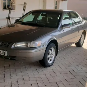 Toyota Camry 1998