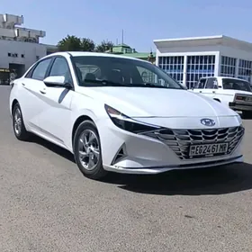 Hyundai Elantra 2021