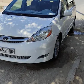 Toyota Sienna 2008