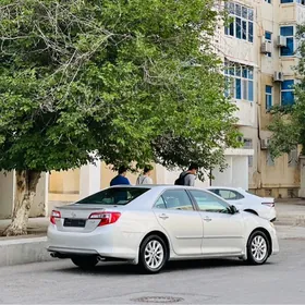 Toyota Camry 2011