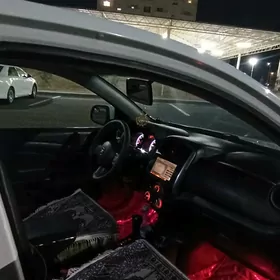 Nissan Versa 2012