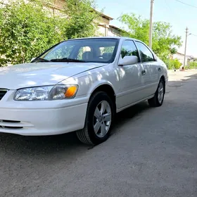 Toyota Camry 2000