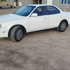 Toyota Vista 1990