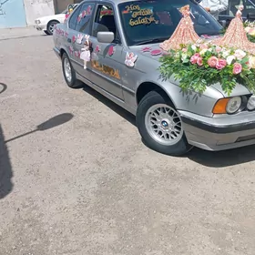 BMW 525 1990