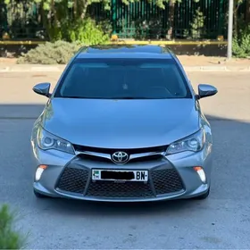 Toyota Camry 2017