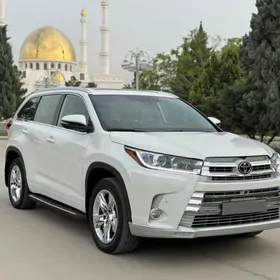 Toyota Highlander 2019