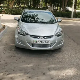Hyundai Elantra 2011