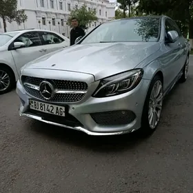 Mercedes-Benz C300 2016