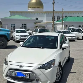 Toyota Yaris 2019