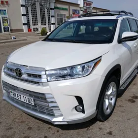 Toyota Highlander 2018