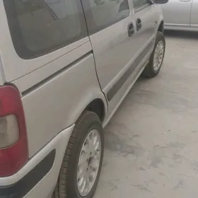 Opel Sintra 1999