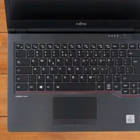 Fujitsu E449 CI5. 8th gen