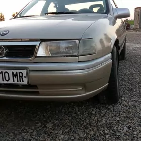 Opel Vectra 1990