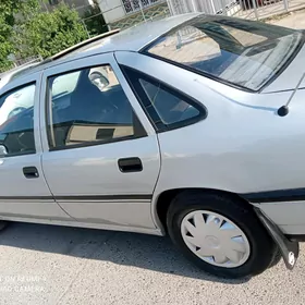 Opel Vectra 1989