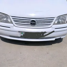 Opel Sintra 1997