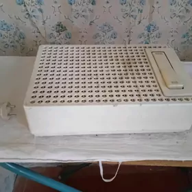 СТАБИЛИЗАТОР НАПРЯЖЕНИЯ