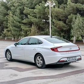 Hyundai Sonata 2021